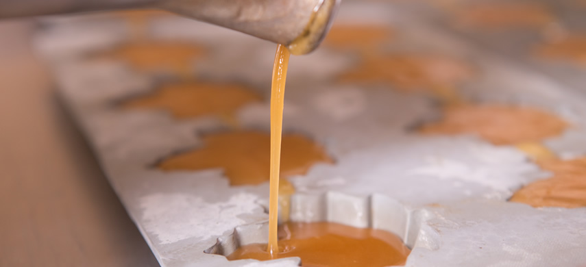 Maple candy pouring